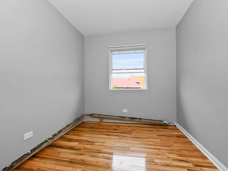 7818-7820 S Shore Dr — Photo 27