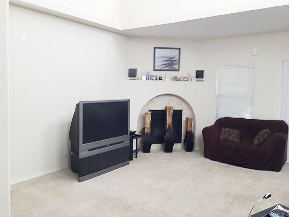2nd image of 13754 Paseo Las Nubes Dr