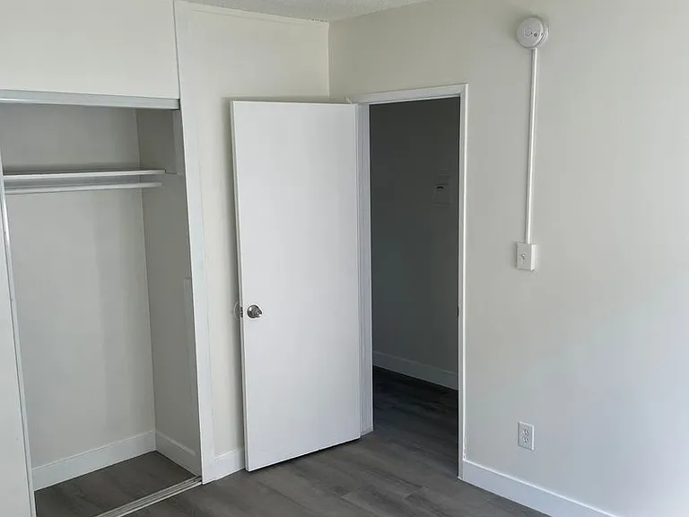821 Glenway Drive — Photo 8