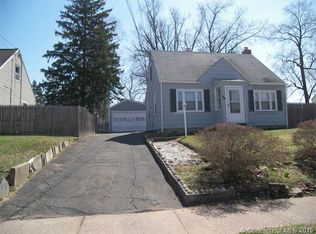 50 Winding Ln, East Hartford, CT 06118