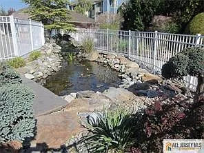 46 Lear Ct — Photo 10