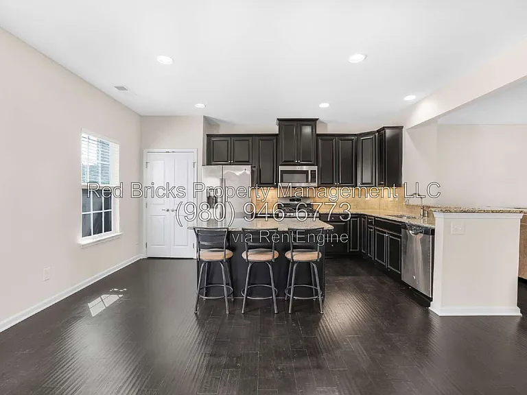 2306 Rachelwood Dr — Photo 11