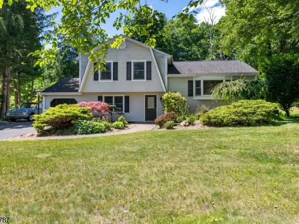 46 Sussex Dr, West Milford Twp., NJ 07480