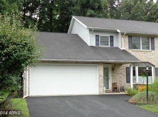 6224 Greenbriar Ter, Fayetteville, PA 17222
