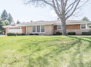 8969 S 20th St, Oak Creek, WI 53154