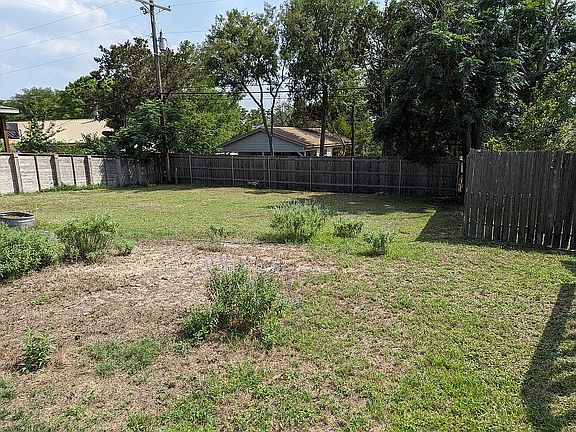 2nd image of 1311 Cedar Dr