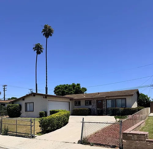 1400 Visalia St Photo 1