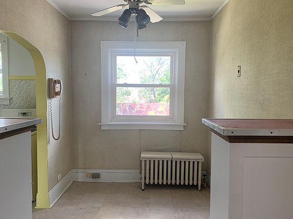 Breakfast nook