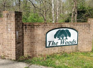 Oak Ridge Dr, Gallipolis, OH 45631