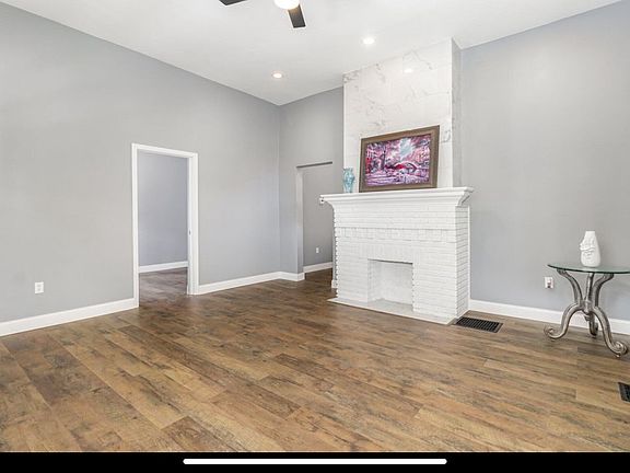 5th image of 768 Highland Ave