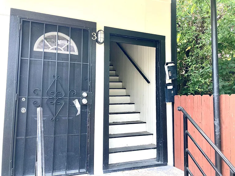 3315 Reeves St #3 — Photo 2