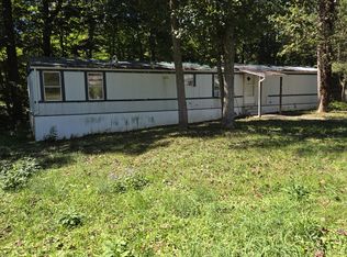 673 Country Club Est, Greenup, KY 41144