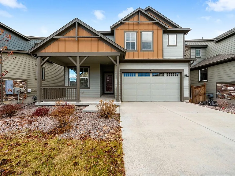 470 Hyde Park Cir — Photo 3