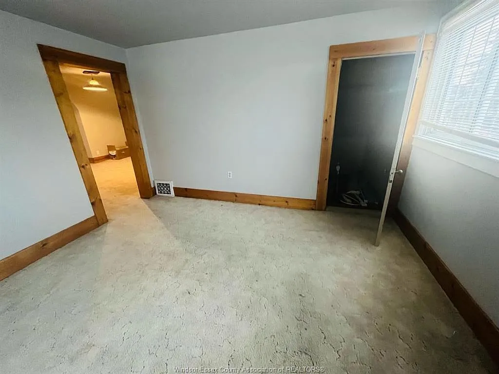 3 bed, $1,550 — Photo 2
