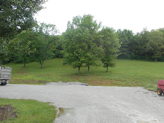 2nd image of 10747 Us Highway 62 E