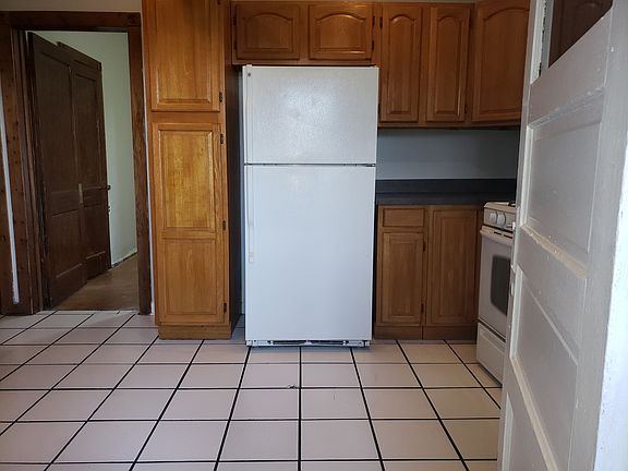 2nd image of 3143 W Eastwood Ave APT 3F