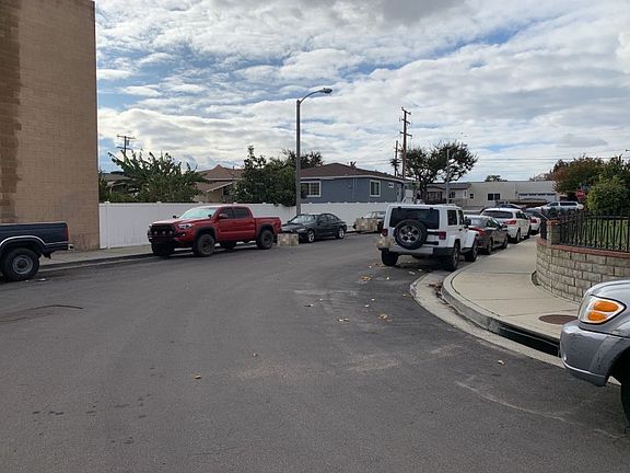 5th image of 21530 Broadwell Ave