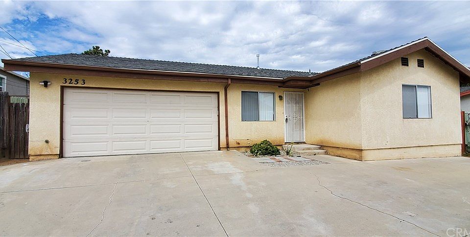 1st image of 3253 Evelyn Ave