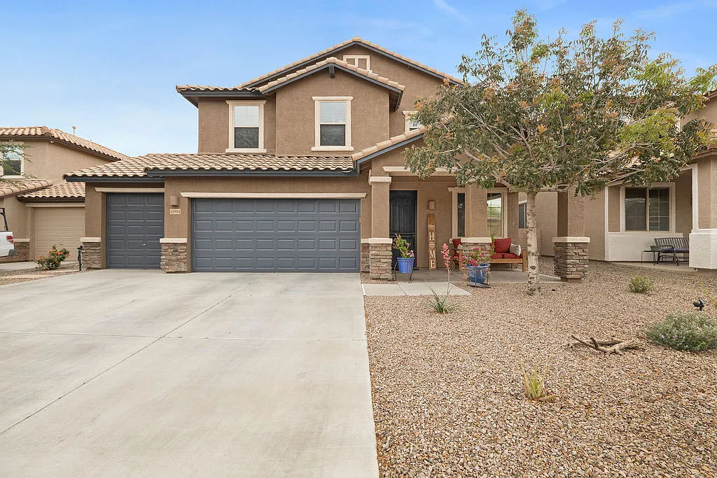 Building Photo - 11904 W Farmall Dr