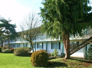 9205 E Burnside St APT 207, Portland, OR 97216