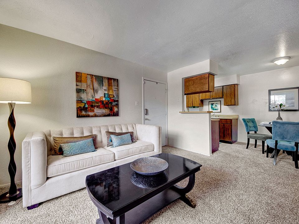 Northridge Court Apartments Living Room and Dining Room