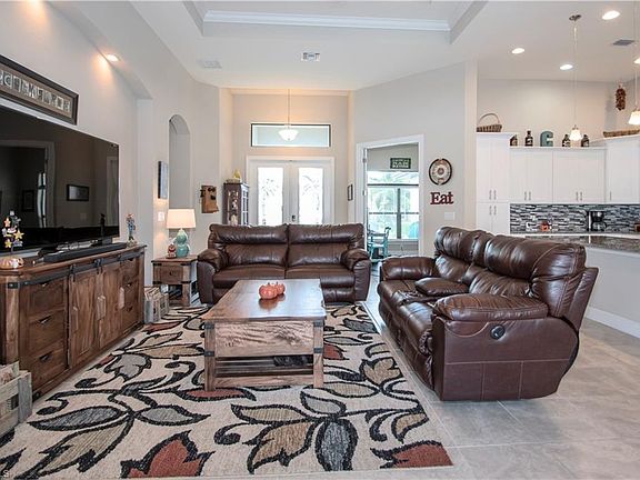 5th image of 2027 SW 30th St