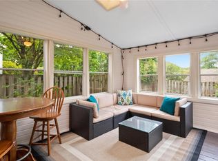 222 Fox Ridge Dr, Saint Charles, MO 63303