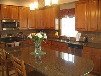 Island w/ Seating plus 42" Cabinets