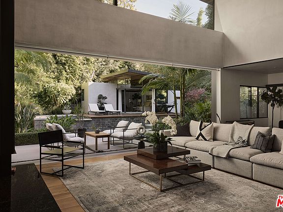 4th image of 2496 Mandeville Canyon Rd