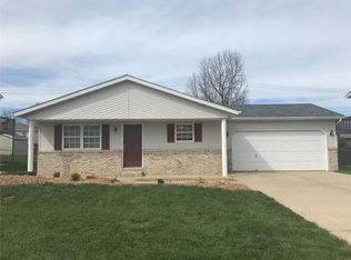 409 Orchard Ct, Troy, IL 62294
