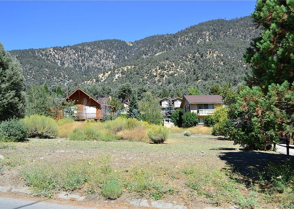 2nd image of 16425 Aleutian Dr