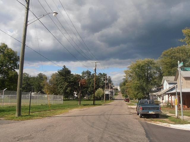 2nd image of 236 Oakwood Ave