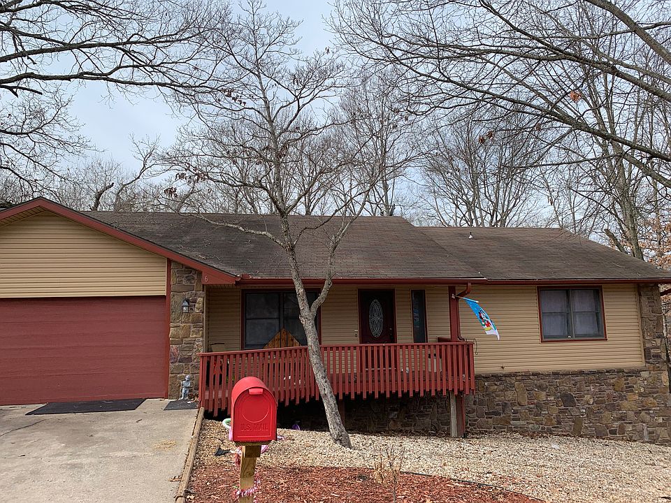 1st image of 6 Leverton Ln