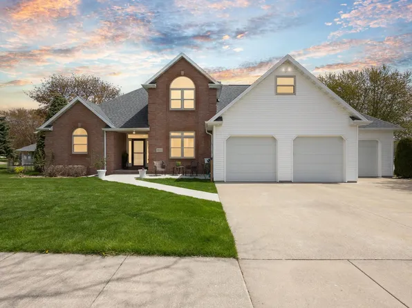 4240 N Wedgewood Dr, Appleton, WI 54913