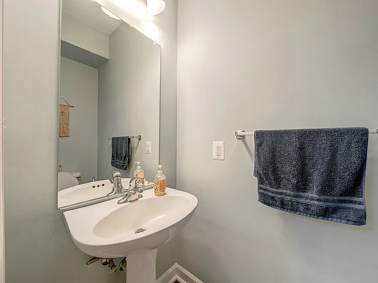 42461 Rockrose Sq — Photo 17