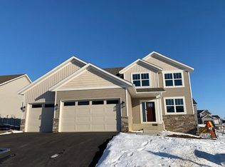 20034 Harvest Dr, Lakeville, MN 55044