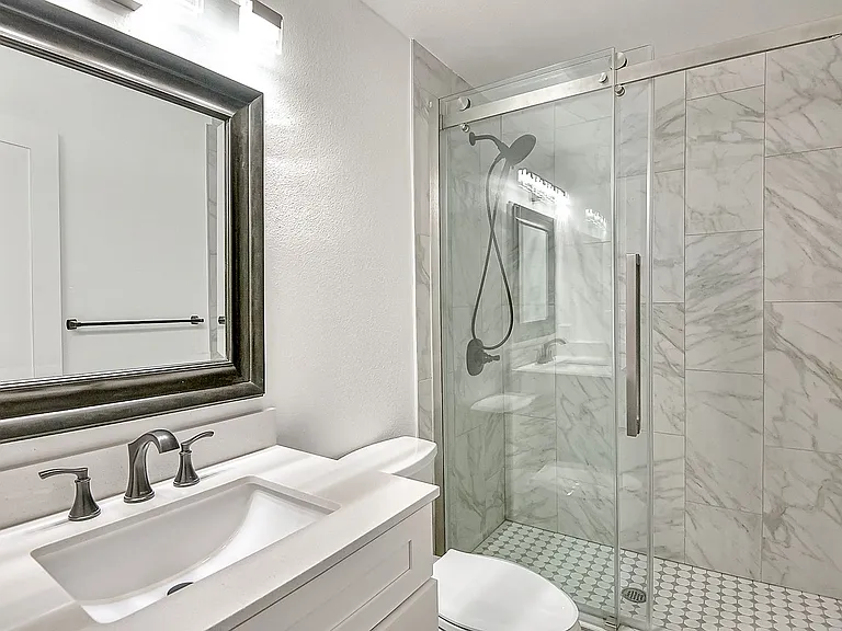 2533 N Willamette Blvd — Photo 13