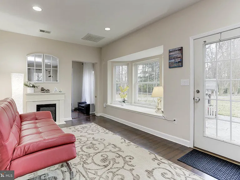 7465 Browns Bridge Rd — Photo 28