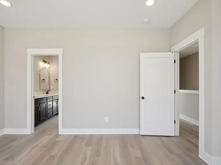 377 Archwood Dr — Photo 27