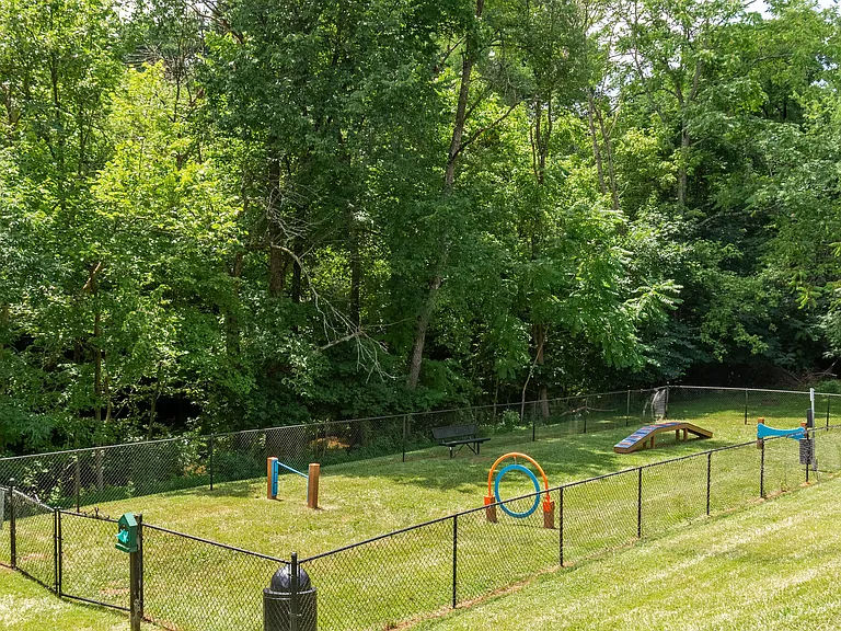 Bent Creek Apartments and Townhomes — Photo 9