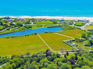 103 Apaquogue Rd, East Hampton, NY 11937