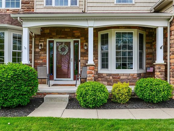4th image of 21252 Breckenridge Ln