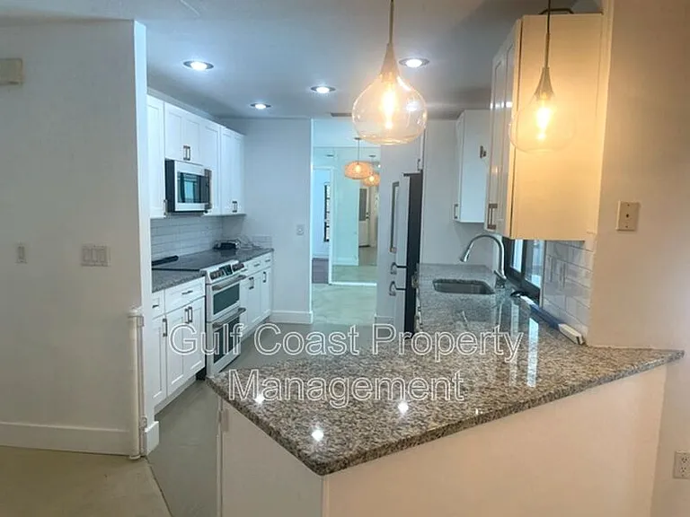 5677 Beneva Woods Cir — Photo 21
