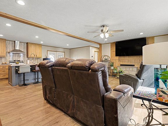 5th image of 7650 Mountain Rd