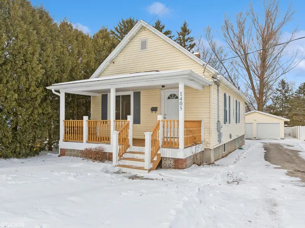 1405 Marion Ave, Saint Joseph, MI 49085