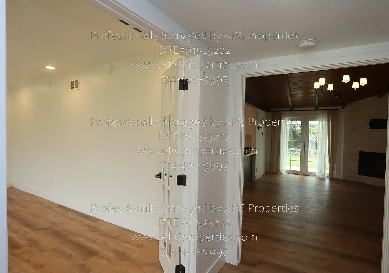 Welcoming 4 bedroom / 2.5 bathroom house with 2 car garage in Orange — Photo 3