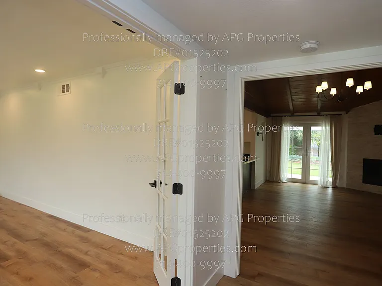 829 N Elmwood St — Photo 3