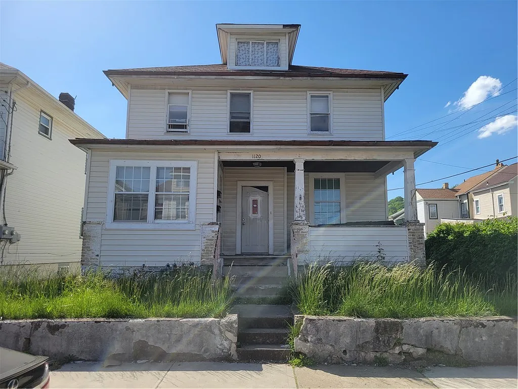 1120 9th St photo 1