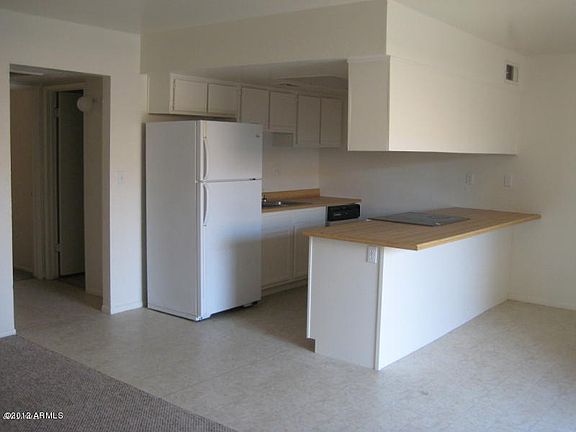 2nd image of 2002 E Sweetwater Avenue 204 #206
