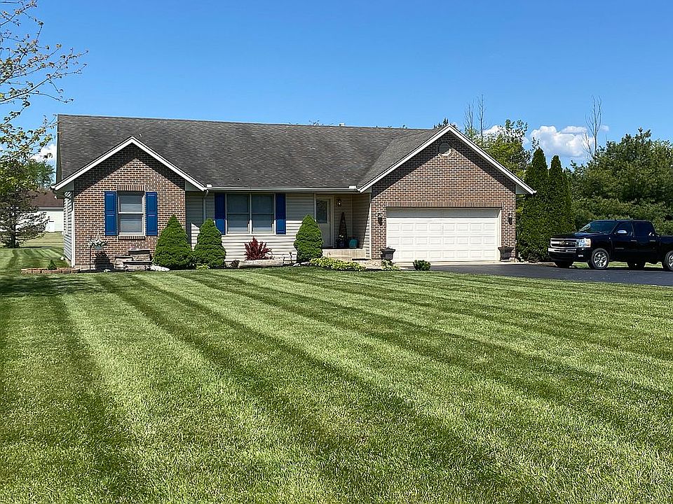 1st image of 414 Hawthorne Dr
